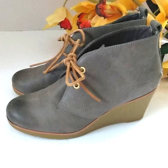SPERRY TOP SIDER WEDGE HEEL ANKLE BOOTIES SIZE 9 NWOT - Picture 7 of 13